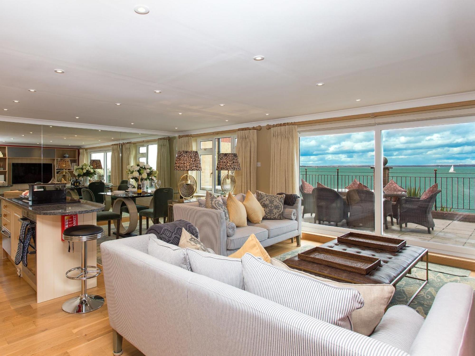 Solent View Apartment Cowes  Zewnętrze zdjęcie